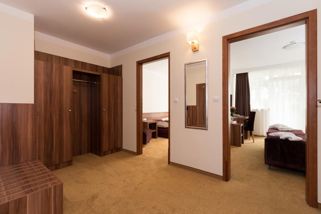 Jantar Medical Spa دجيفنوفيك المظهر الخارجي الصورة